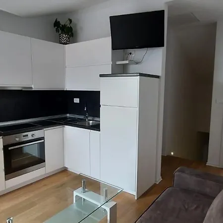 Sky View Apartment